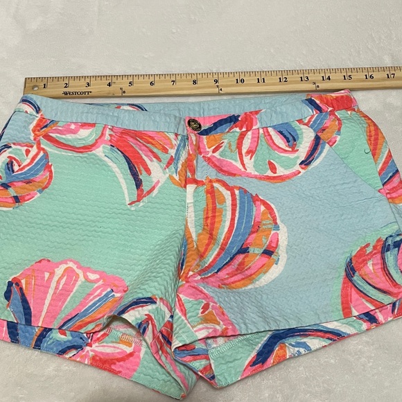 Lilly Pulitzer Pastel Adie Patterned Shorts Sz 2 - Picture 3 of 9